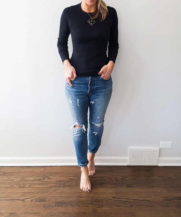 woman wearing shit and jeans woman wearing jeans and Splendid 1X1 long sleeve black basic tee