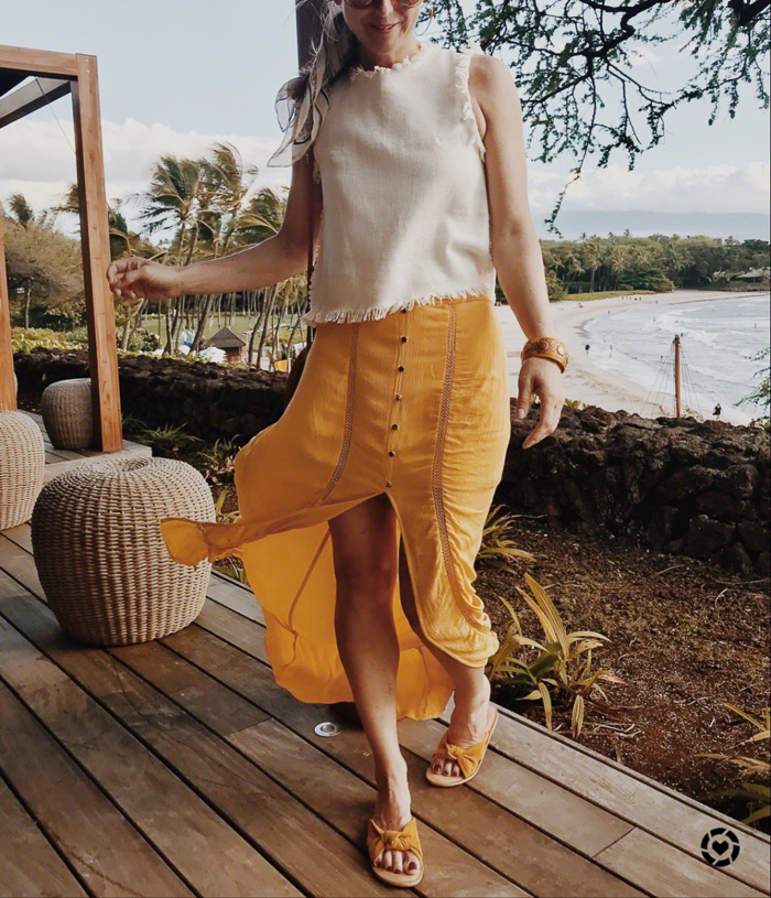 What to wear on big island hawaii for going out: A long maxi skirt in marigold yellow for wearing out at night What to wear on big island hawaii for going out: A long maxi skirt in marigold yellow for wearing out at night