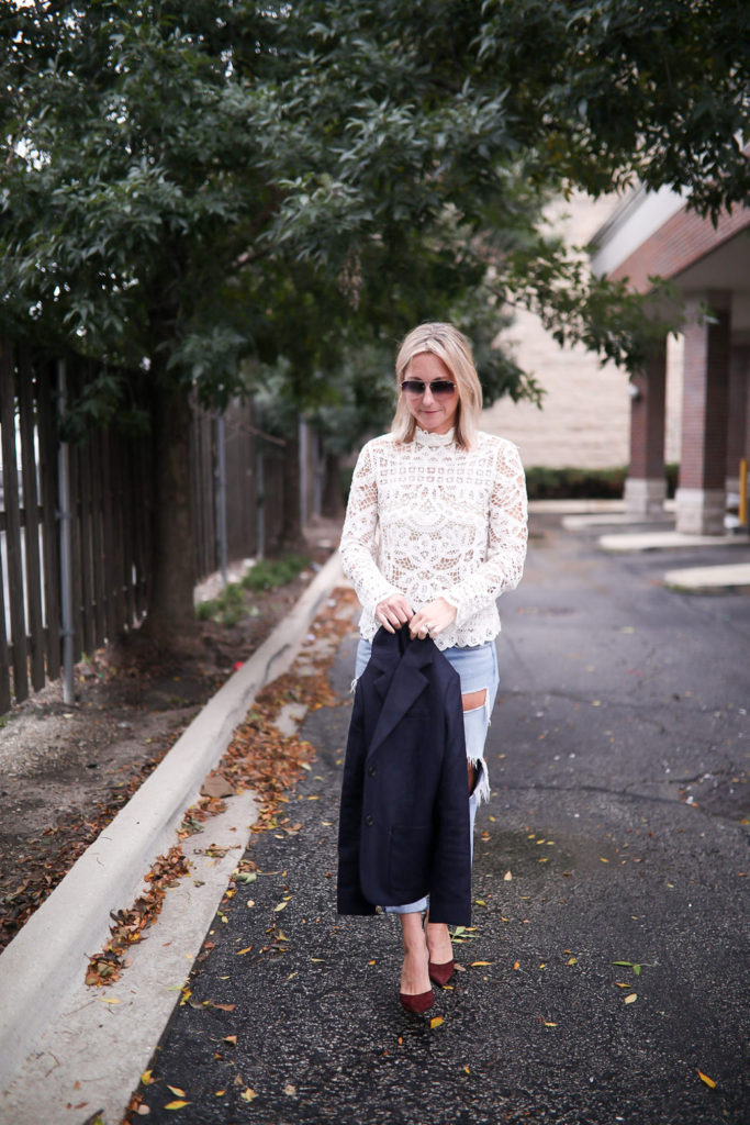 Ripped Jeans Outfit Ideas